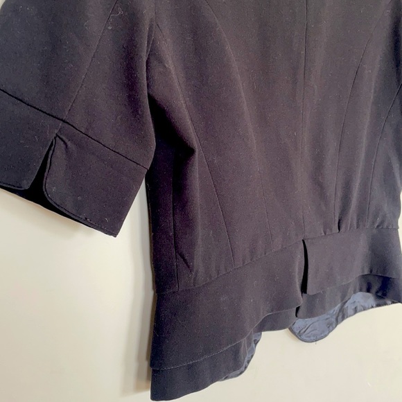 Black 3/4 sleeve short black blazer XS - Picture 3 of 4
